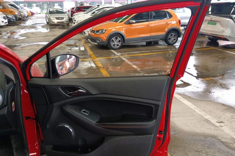 Used BYD Yuan 2017 1.5L Automatic Cool & Connected Model Interior 5