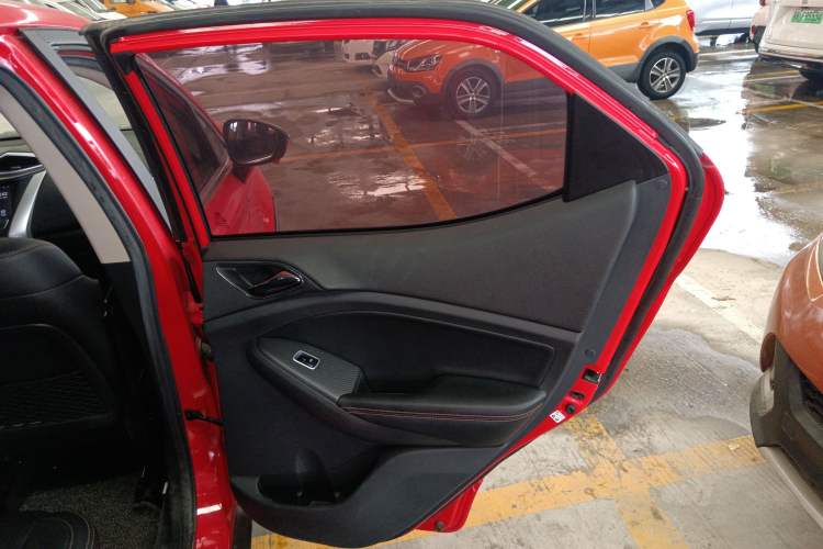 Used BYD Yuan 2017 1.5L Automatic Cool & Connected Model Interior 6