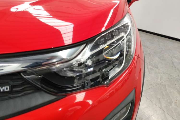 Used BYD Yuan 2017 1.5L Automatic Cool & Stylish Model Left Front Headlight