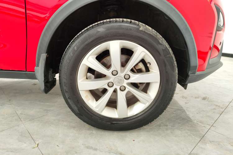 Used BYD Yuan 2017 1.5L Automatic Cool & Stylish Model Left Front Wheel Hub