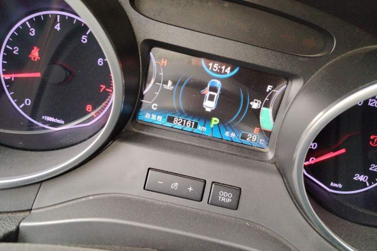 Used BYD Yuan 2017 1.5L Automatic Cool & Connected Model Odometer Close Up