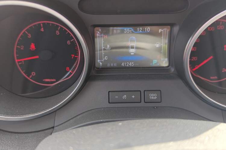 Used BYD Yuan 2017 1.5L Automatic Cool & Stylish Model Odometer Close Up