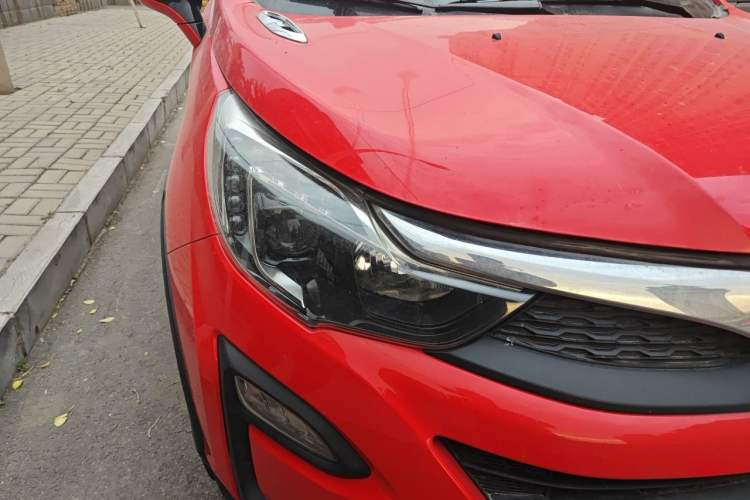 Used BYD Yuan 2017 1.5L Automatic Cool & Stylish Model Right Front Headlight