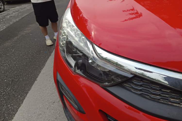 Used BYD Yuan 2017 1.5L Automatic Cool & Stylish Model Right Front Headlight