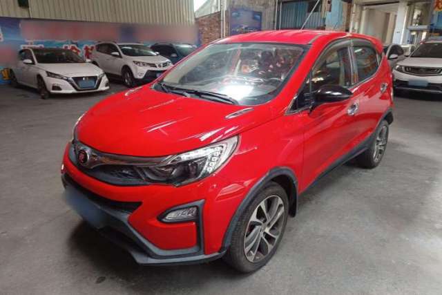 BYD Yuan 2017 1.5L Automatic Cool & Connected Model مستعملة