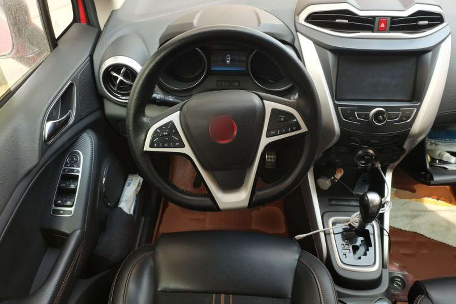 Used BYD Yuan 2017 1.5L Automatic Cool & Connected Model Steering Wheel
