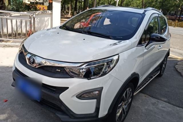 Ojetý BYD Yuan 2017 1.5L Manual with Panoramic Sunroof