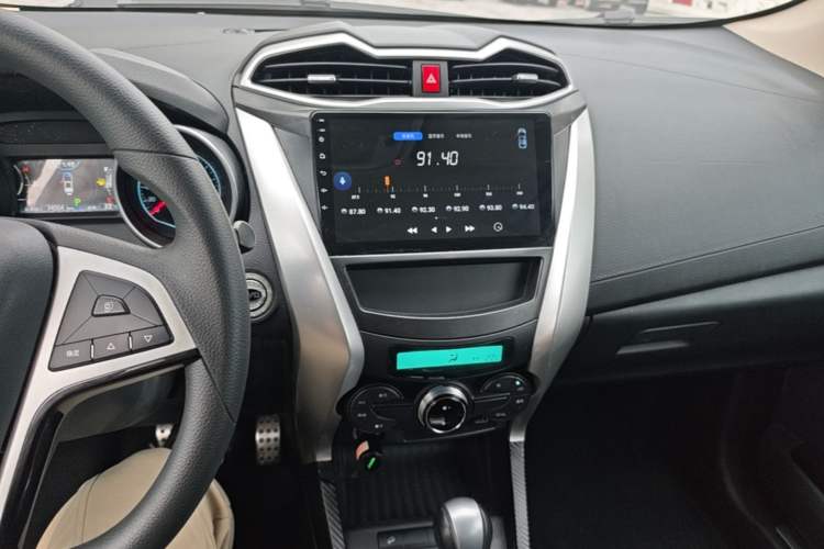 Used BYD Yuan 2017 1.5L Automatic Cool & Connected Model Audio And AC Panel