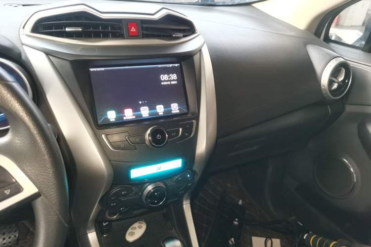 Used BYD Yuan 2017 1.5L Automatic Cool & Connected Model Audio And AC Panel