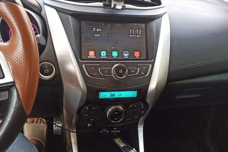 Used BYD Yuan 2017 1.5L Manual with Panoramic Sunroof Audio And AC Panel