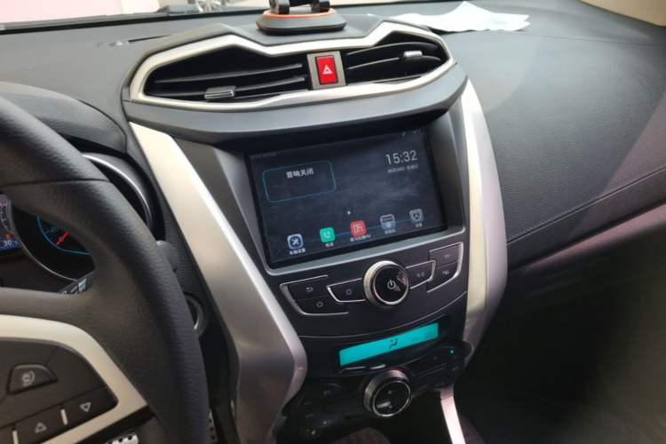 Used BYD Yuan 2017 1.5L Automatic Cool & Connected Model Audio And AC Panel