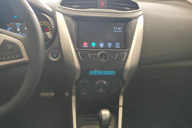 Used BYD Yuan 2017 1.5L Automatic Cool & Connected Model Audio And AC Panel