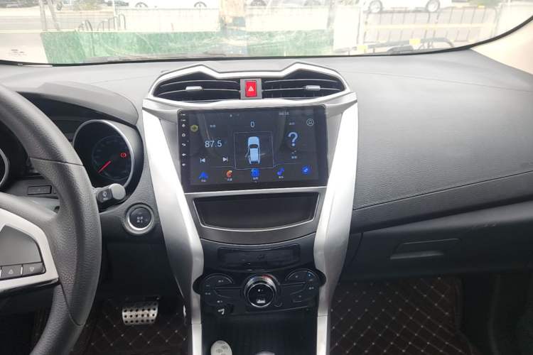 Used BYD Yuan 2017 1.5L Automatic Cool & Stylish Model Audio And AC Panel
