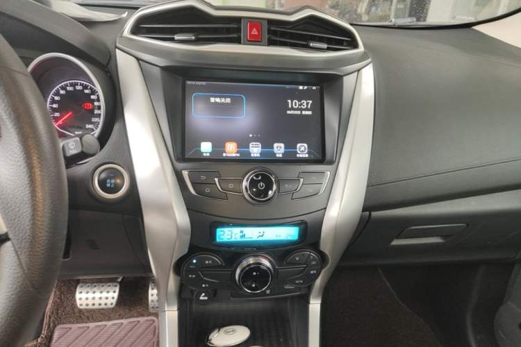 Used BYD Yuan 2017 1.5L Automatic Cool & Connected Model Audio And AC Panel