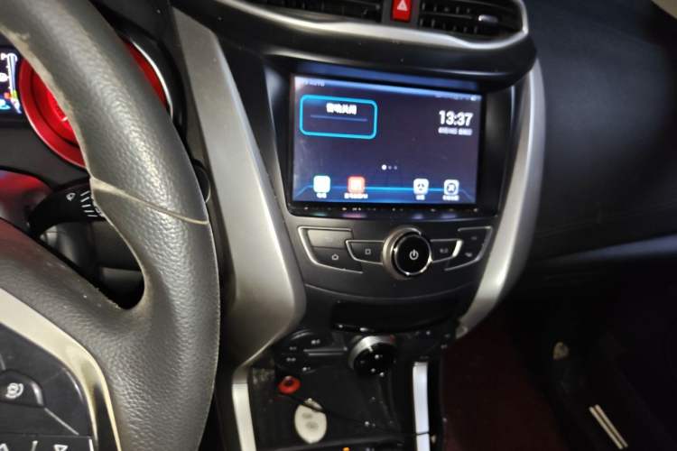 Used BYD Yuan 2017 1.5L Automatic Cool & Connected Model Audio And AC Panel