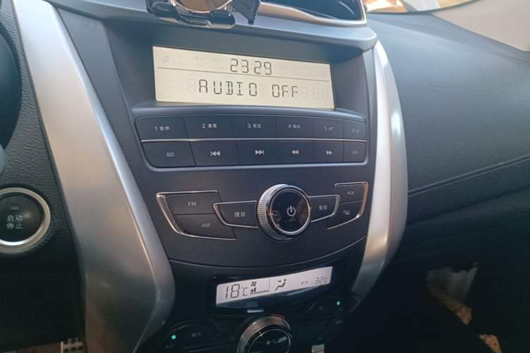 Used BYD Yuan 2017 1.5L Automatic Cool & Stylish Model Audio And AC Panel