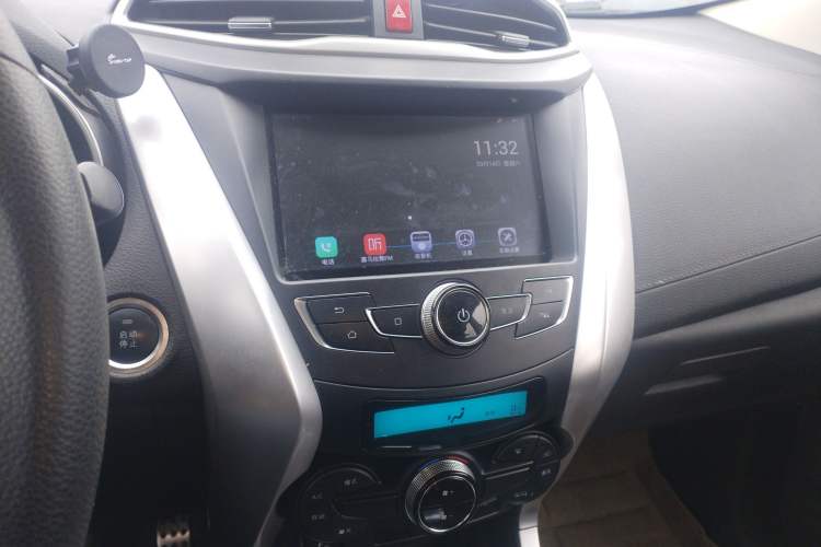 Used BYD Yuan 2017 1.5L Automatic Cool & Connected Model Audio And AC Panel