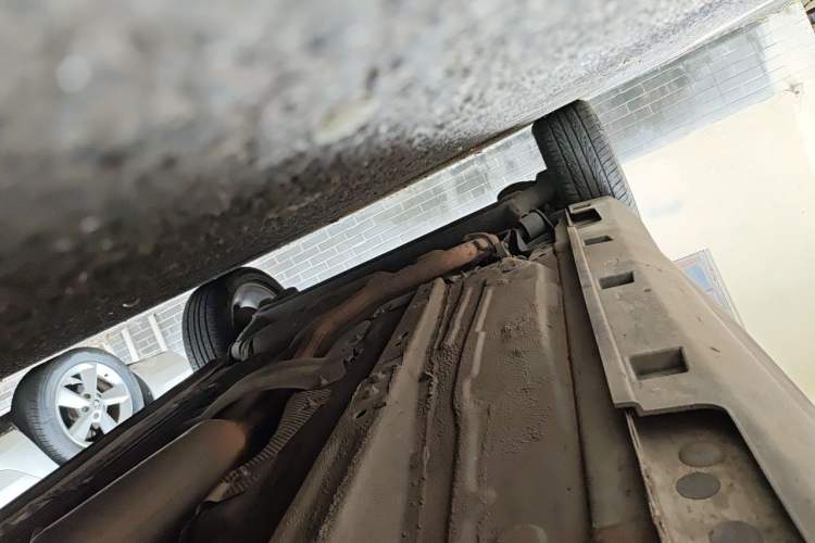 Used BYD Yuan 2017 1.5L Manual Cool Connect Model Chassis Front Right
