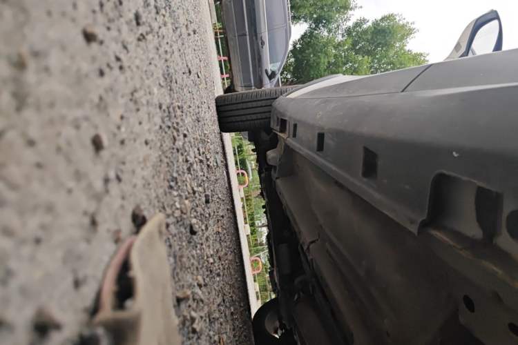 Used BYD Yuan 2017 1.5L Automatic Cool & Connected Model Chassis Rear Left