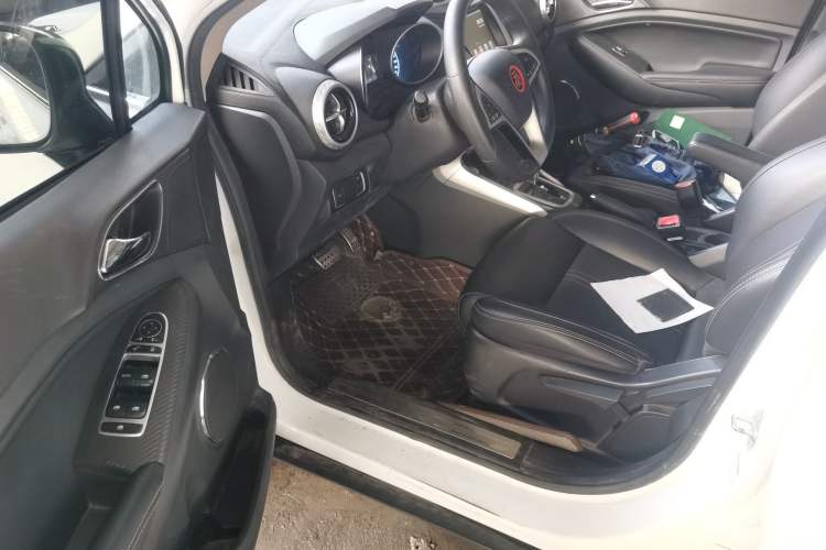Used BYD Yuan 2017 1.5L Automatic Cool & Connected Model Driver Seat