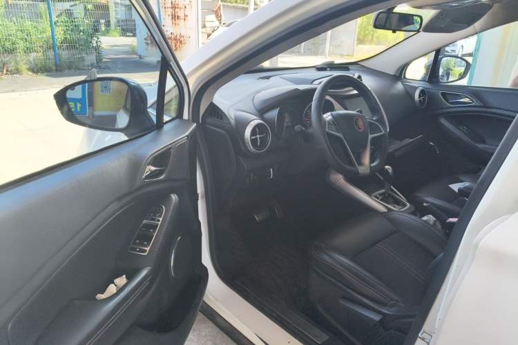 Used BYD Yuan 2017 1.5L Automatic Cool & Connected Model Driver Seat
