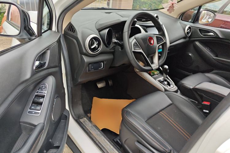 Used BYD Yuan 2017 1.5L Automatic Cool & Connected Model Driver Seat