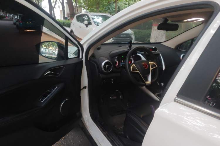 Used BYD Yuan 2017 1.5L Automatic Cool & Connected Model Driver Seat