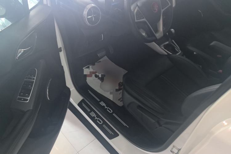 Used BYD Yuan 2017 1.5L Automatic Cool & Stylish Model Driver Seat