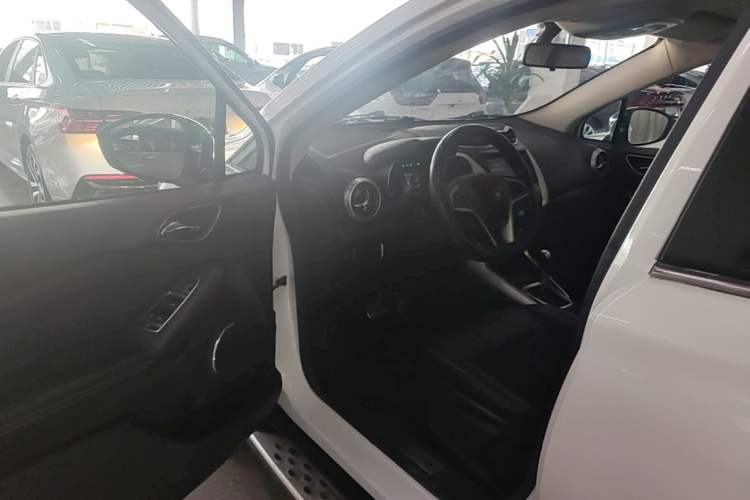Used BYD Yuan 2017 1.5L Automatic Cool & Connected Model Driver Seat
