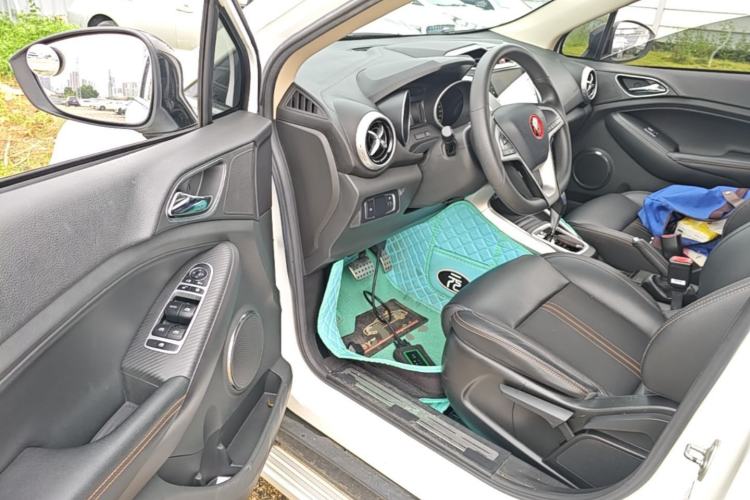 Used BYD Yuan 2017 1.5L Automatic Cool & Stylish Model Driver Seat