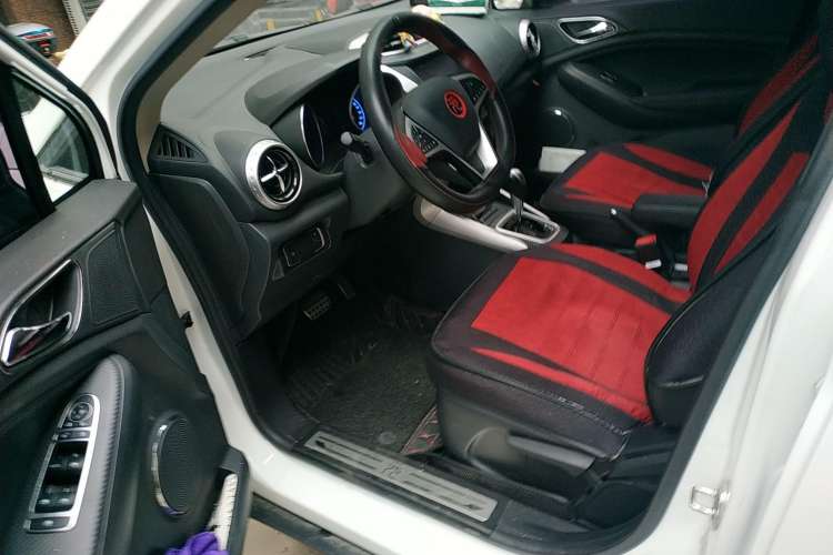 Used BYD Yuan 2017 1.5L Automatic Cool & Connected Model Driver Seat