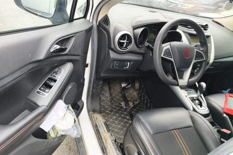 Used BYD Yuan 2017 1.5L Automatic Cool & Stylish Model Driver Seat