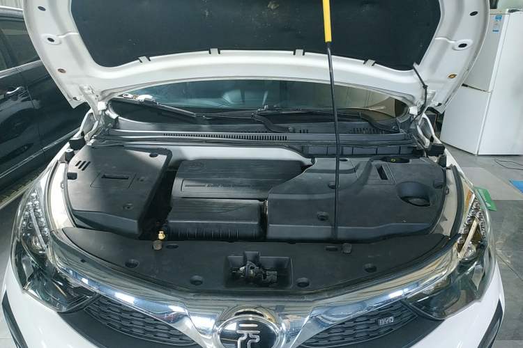 Used BYD Yuan 2017 1.5L Manual Cool Connect Model Engine Bay