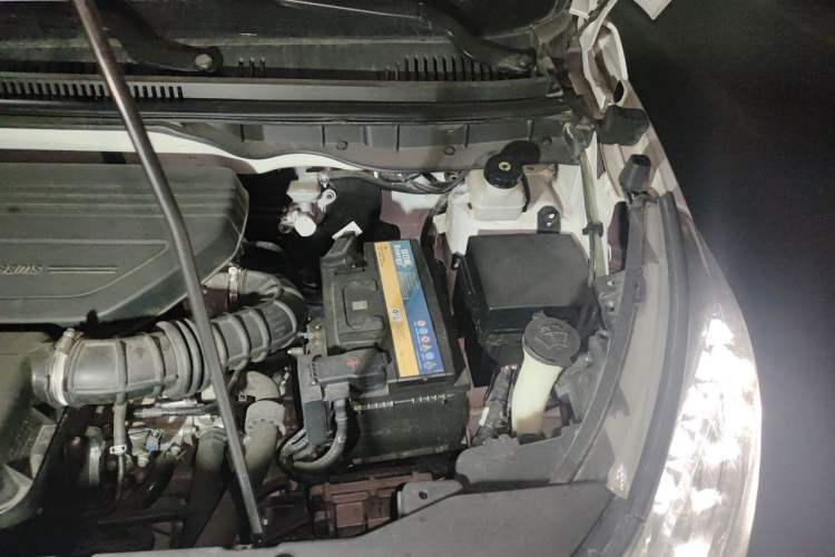 Used BYD Yuan 2017 1.5L Automatic Cool & Stylish Model Engine Bay Left