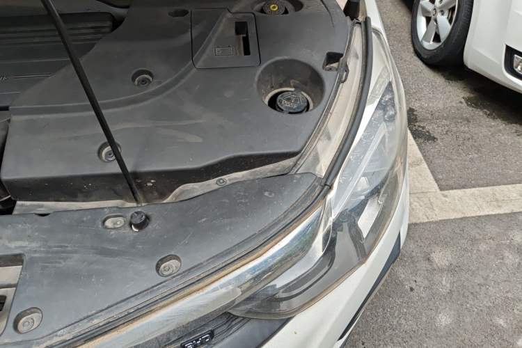 Used BYD Yuan 2017 1.5L Manual Cool Connect Model Engine Bay Left