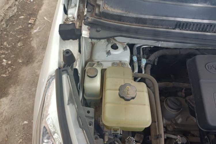 Used BYD Yuan 2017 1.5L Automatic Cool & Stylish Model Engine Bay Right