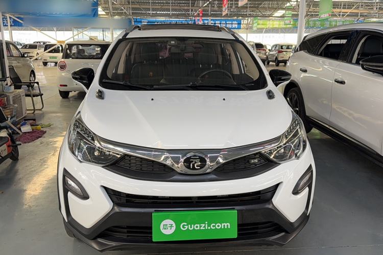Used BYD Yuan 2017 1.5L Manual with Panoramic Sunroof Exterior 1