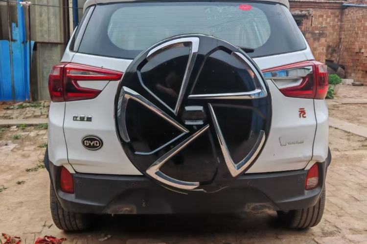 Used BYD Yuan 2017 1.5L Automatic Cool & Connected Model Exterior 2
