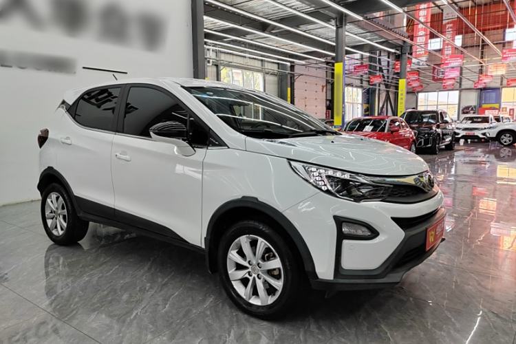 Used BYD Yuan 2017 1.5L Automatic Cool & Stylish Model Exterior 2