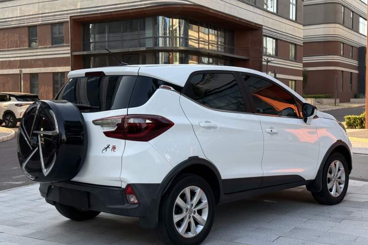 Used BYD Yuan 2017 1.5L Automatic Cool & Stylish Model Exterior 3