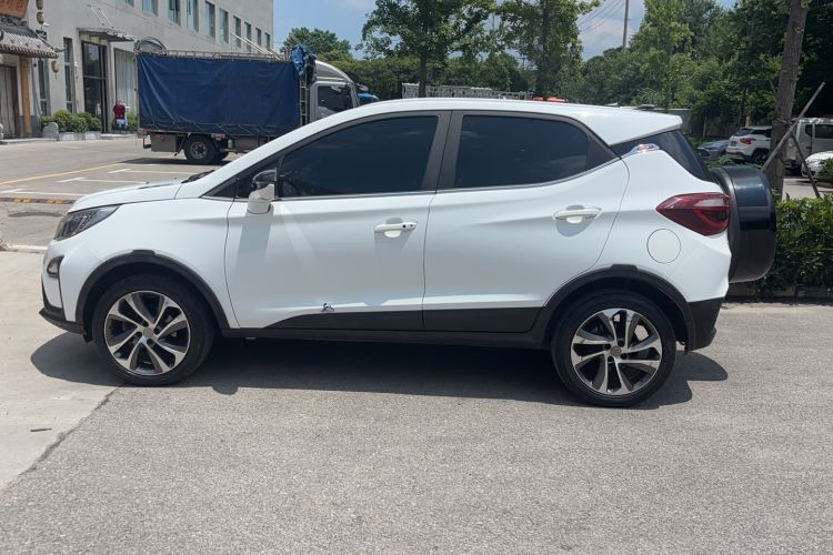 Used BYD Yuan 2017 1.5L Automatic Cool & Connected Model Exterior 3