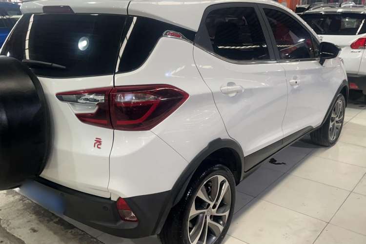 Used BYD Yuan 2017 1.5L Automatic Cool & Connected Model Exterior 3
