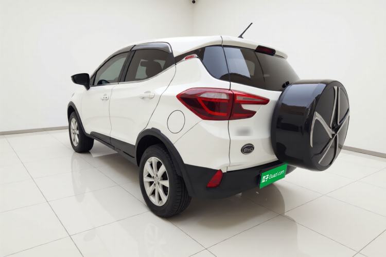 Used BYD Yuan 2017 1.5L Automatic Cool & Stylish Model Exterior 3