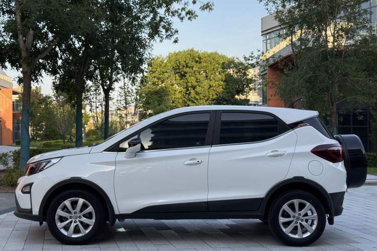 Used BYD Yuan 2017 1.5L Automatic Cool & Stylish Model Exterior 4