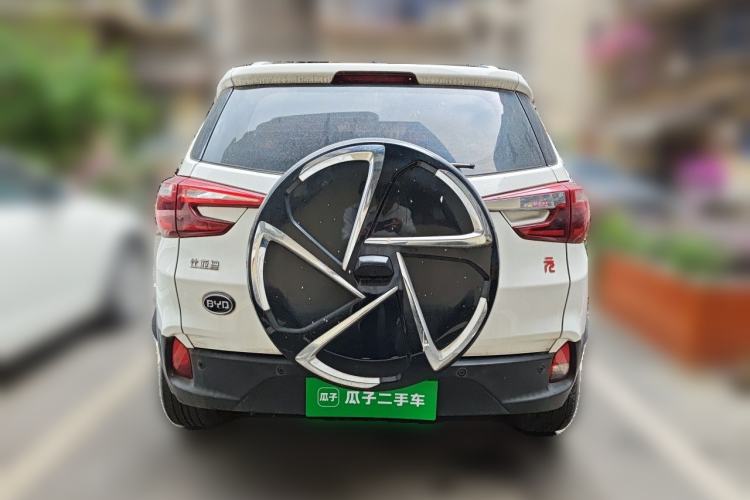 Used BYD Yuan 2017 1.5L Manual Cool Connect Model Exterior 4