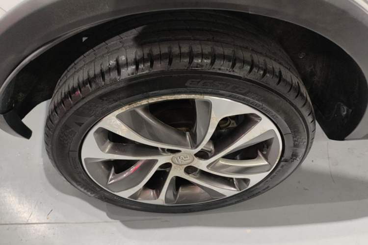 Used BYD Yuan 2017 1.5L Automatic Cool & Connected Model Exterior 5