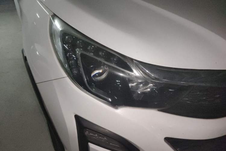 Used BYD Yuan 2017 1.5L Automatic Cool & Stylish Model Exterior 6
