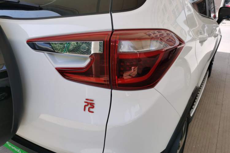 Used BYD Yuan 2017 1.5L Automatic Cool & Connected Model Exterior 6