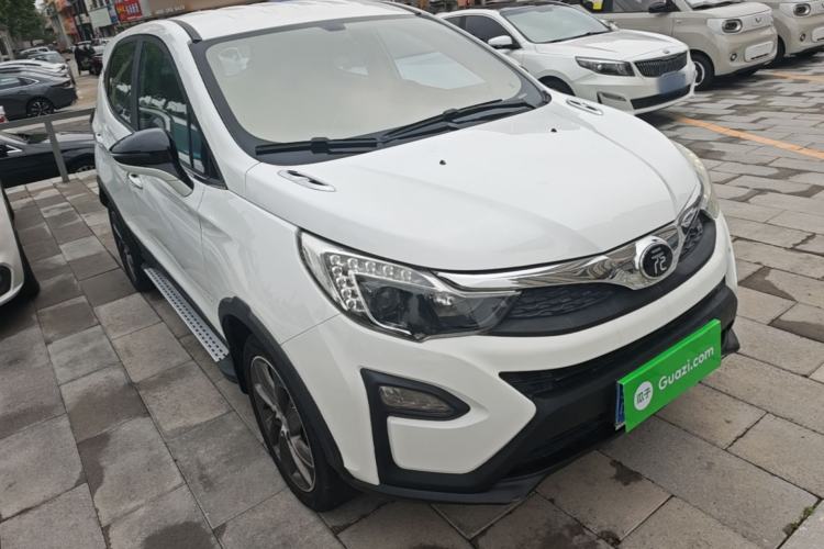 Used BYD Yuan 2017 1.5L Automatic Cool & Connected Model Front Right 45 Deg