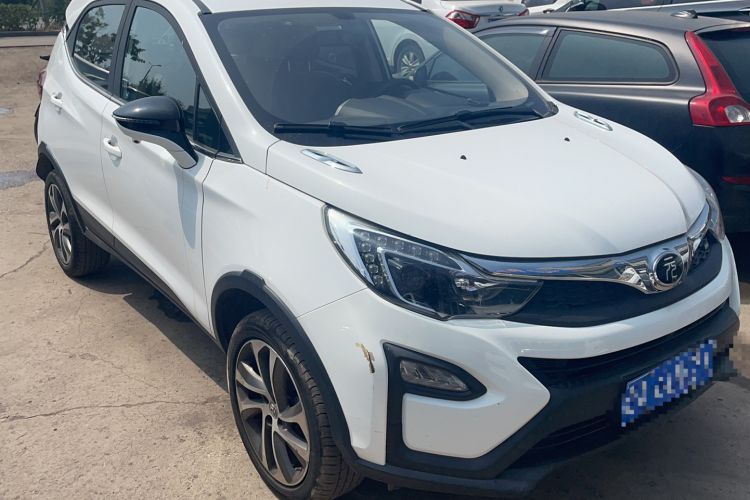 Used BYD Yuan 2017 1.5L Automatic Cool & Connected Model Front Right 45 Deg